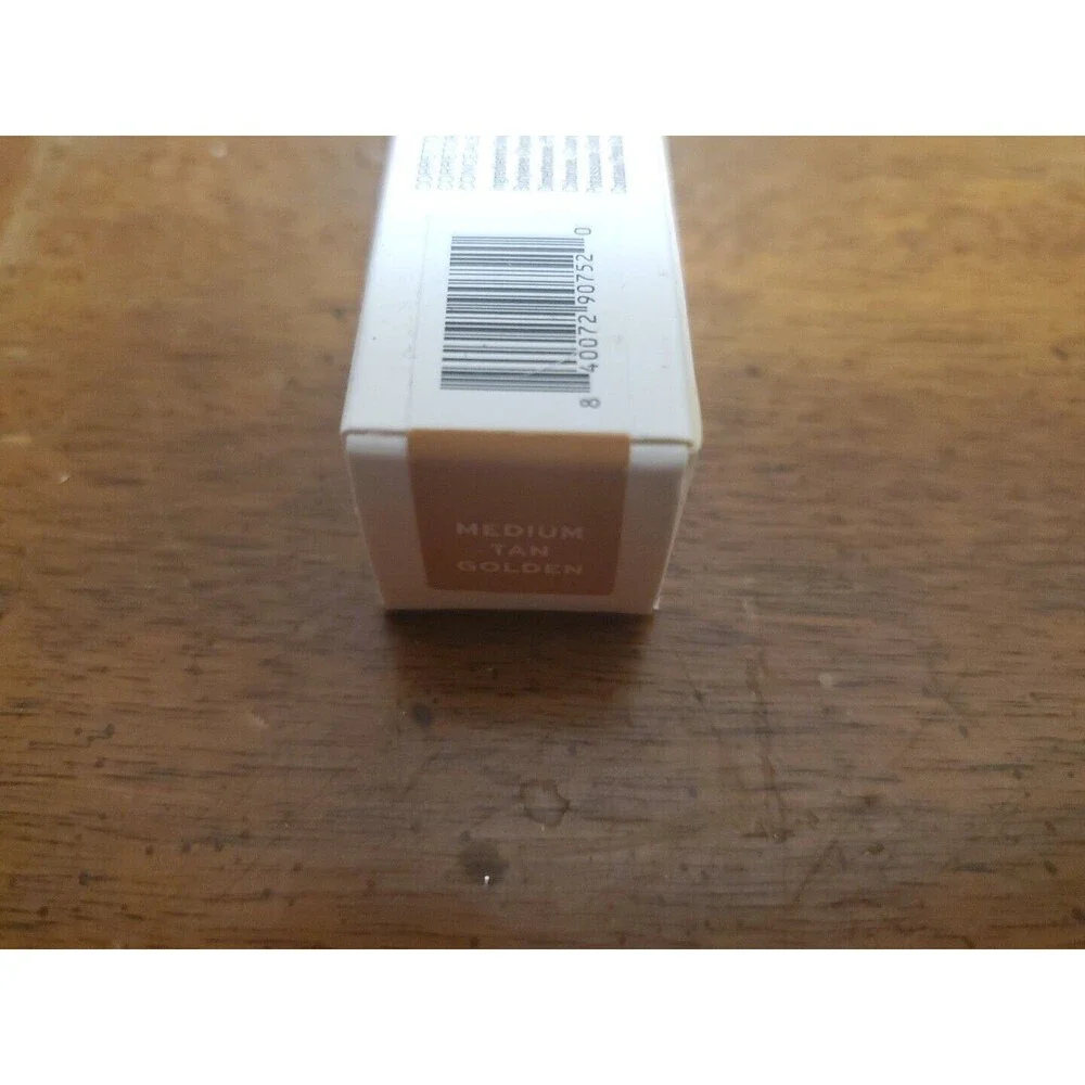 Jaclyn Cosmetics Perfecting Concealer Shade 